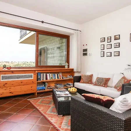 Villa Al Castello By Interhome